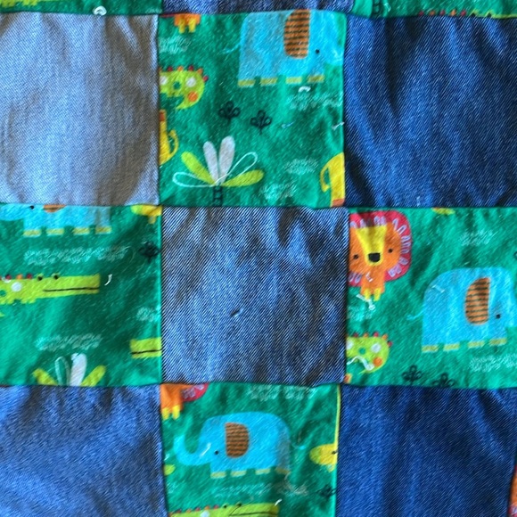 Gorgeous Rag Quilt Patchwork Handmade Baby Blanket Denim 28” x 34” - Picture 5 of 5